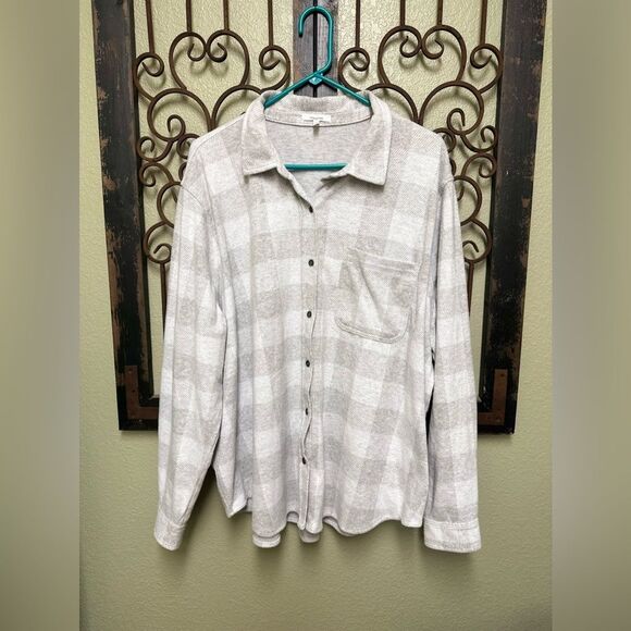 Maurices button down checker top - Picture 1 of 4